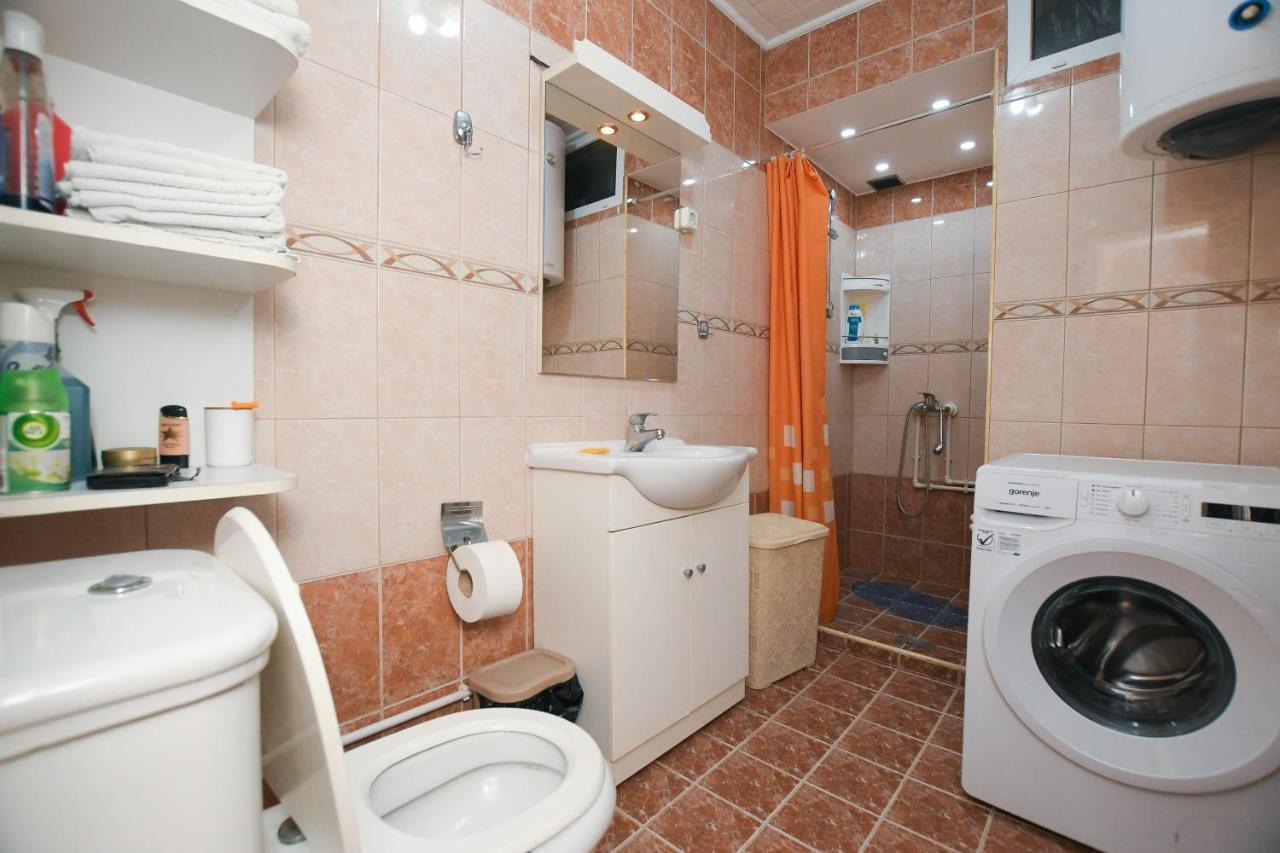Apartman Aleksandar คลาโดโว ภายนอก รูปภาพ