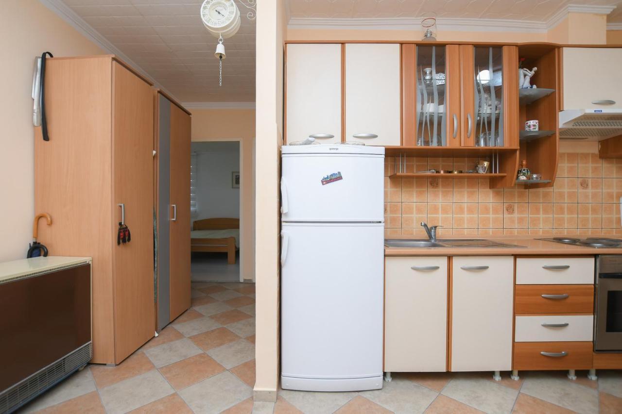 Apartman Aleksandar คลาโดโว ภายนอก รูปภาพ